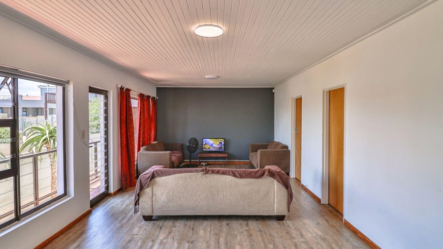 4 Bedroom Property for Sale in De Kelders Western Cape